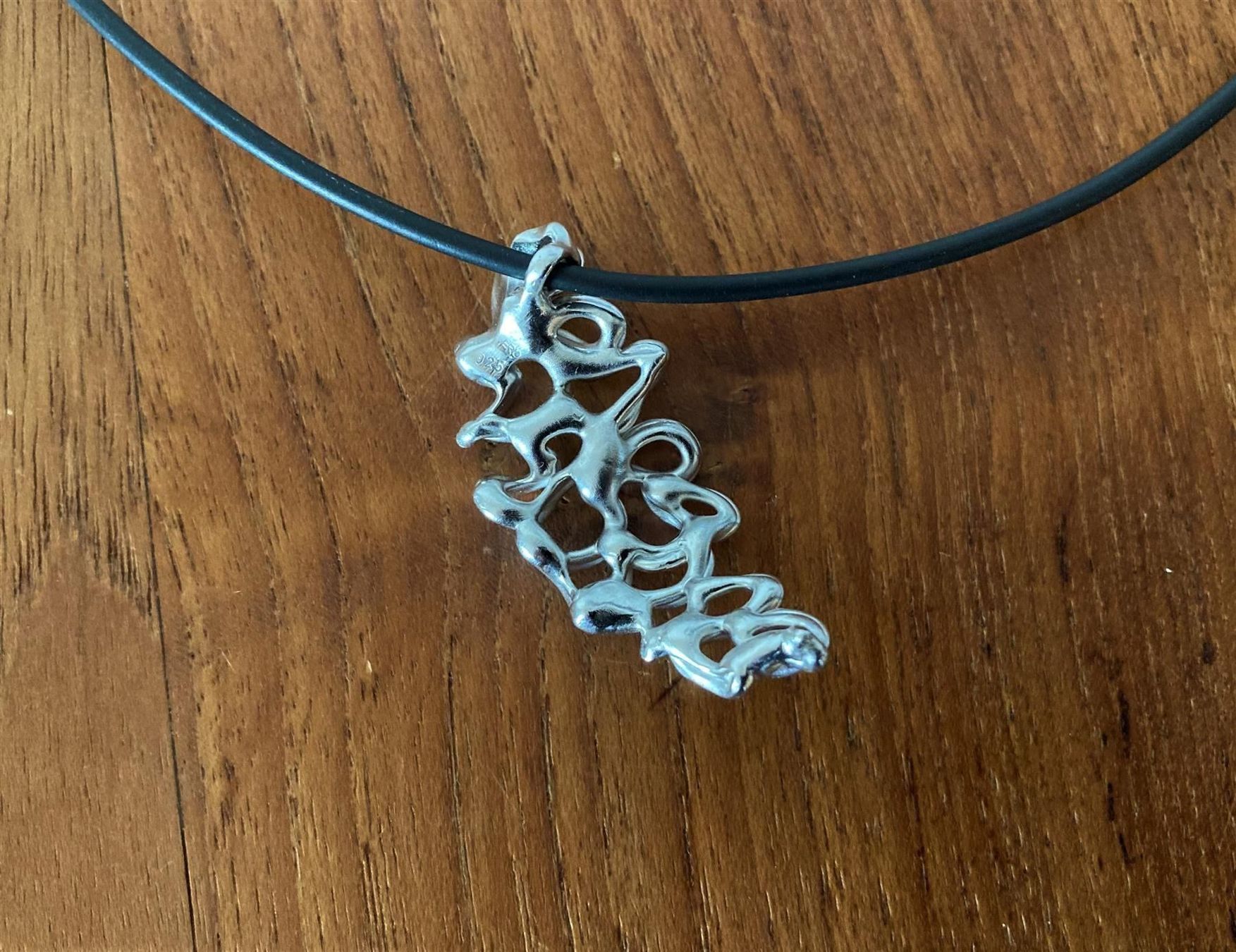 Ciondoli: Pendentif argent massif, "feuille" /  Anhänger Silber 925 – Nuovo e nell'imballaggio originale da Goumoens-la-Ville venduto da brandonv 2