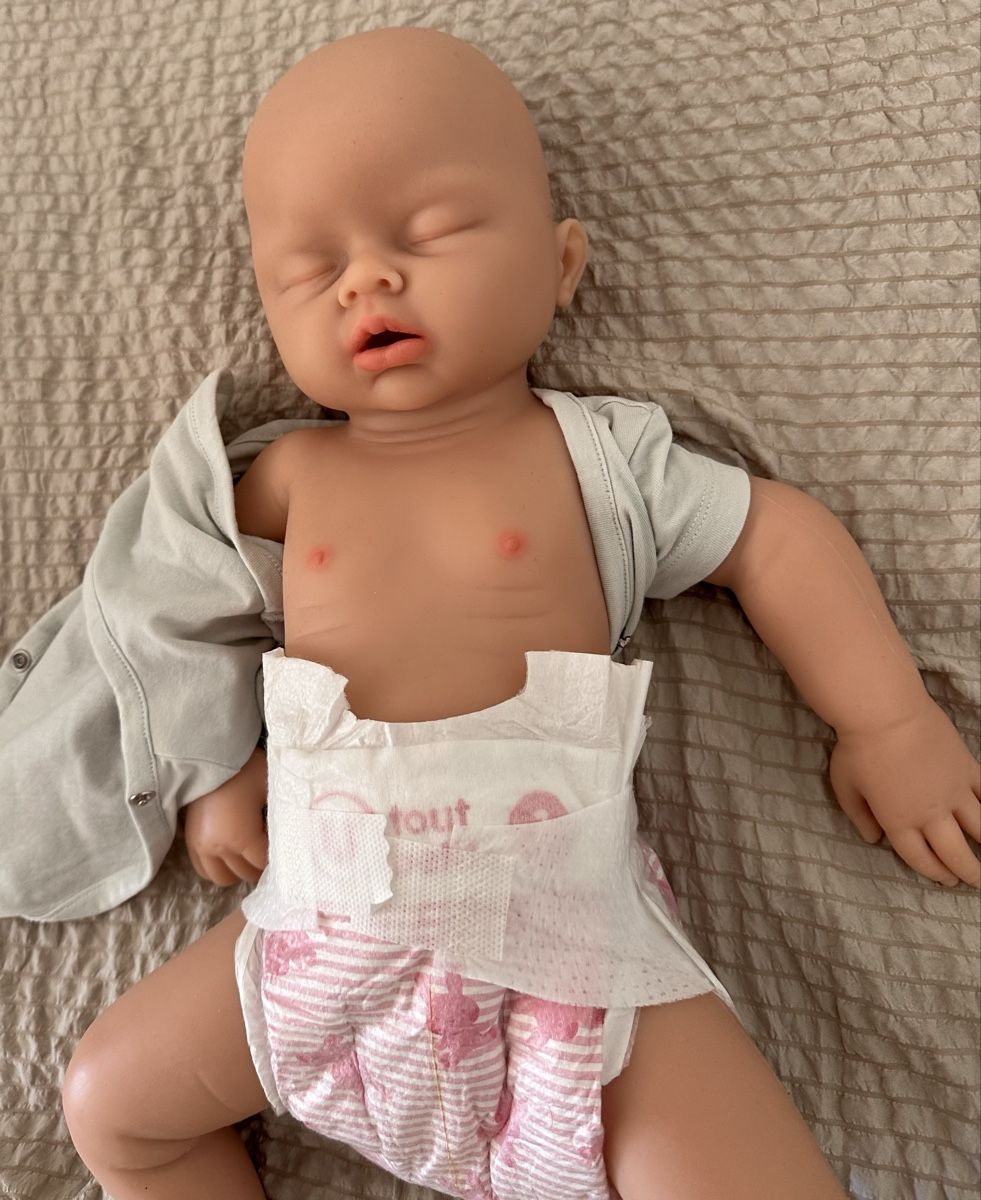 Puppen: Bébé fille silicone plein – Neu (gemäss Beschreibung) aus Lausanne von dri_7sjz 5