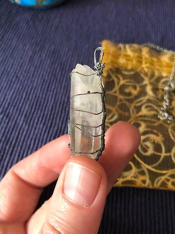 Pendentifs: Collier avec pendentif cristal de roche brut – D'occasion à Fribourg par zor_x7db 1
