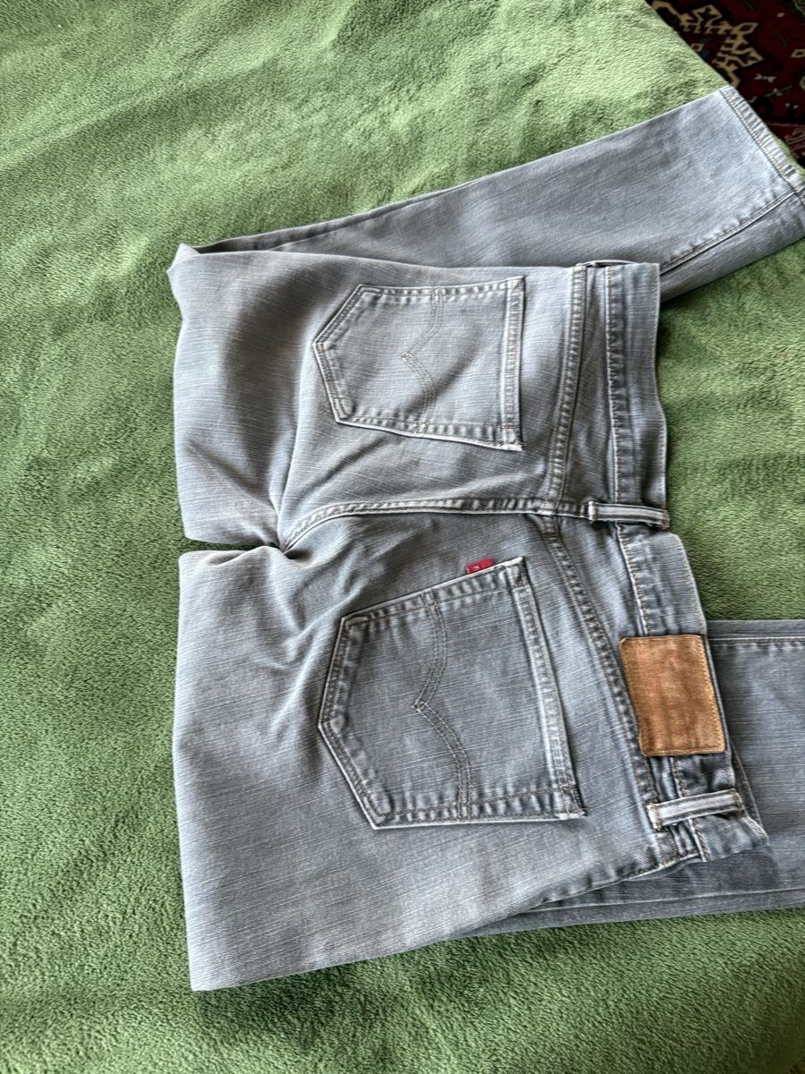 Levi's Jeans: Jans hose 34 30 – D'occasion à Diepoldsau par rra_cy9l