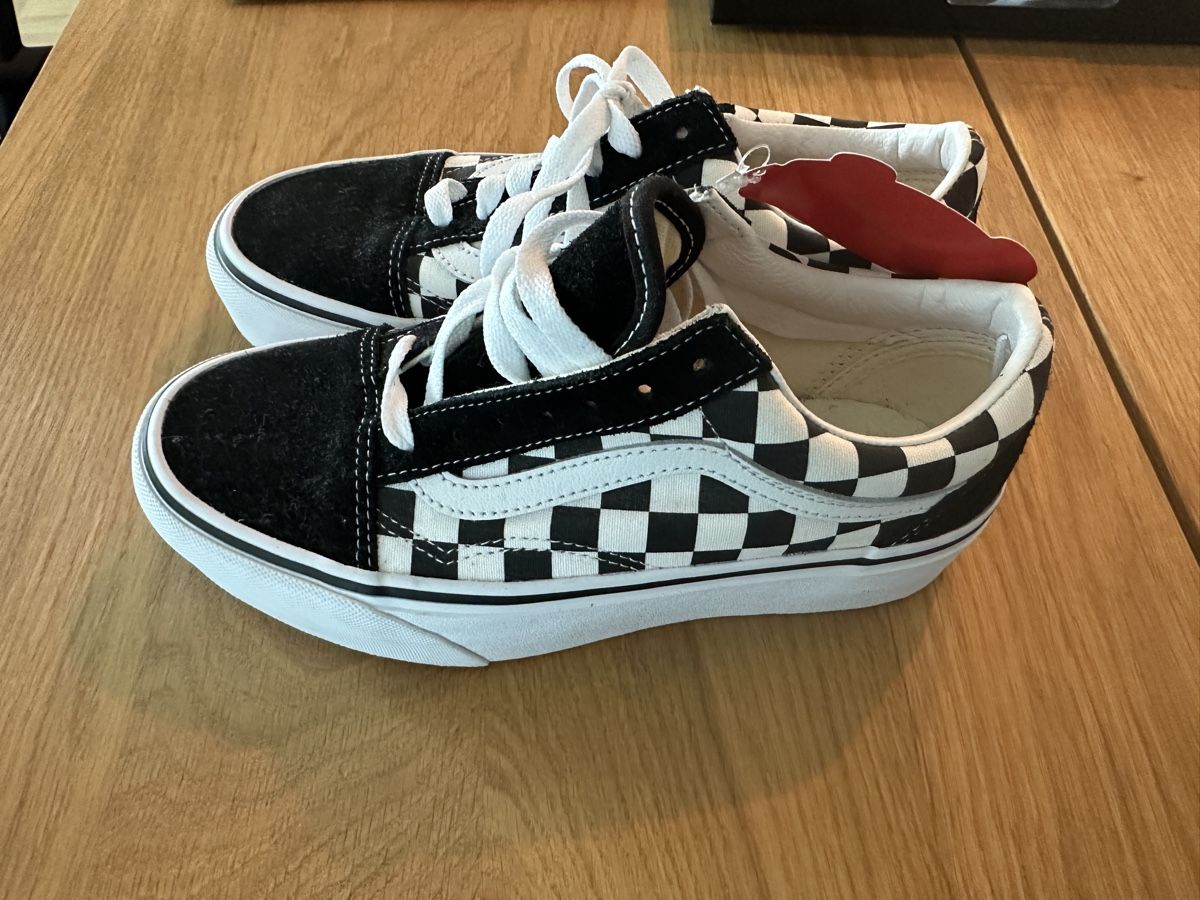 Vans Scarpe da uomo: vans old skool platform (36.5) – Nuovo e nell'imballaggio originale da Freidorf TG venduto da driftingforthrifting 1