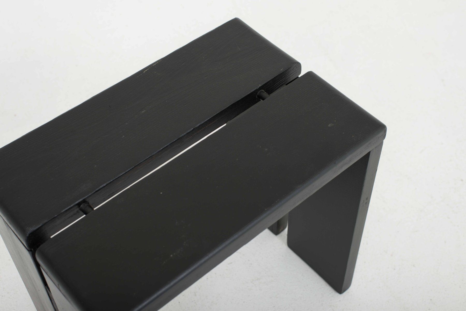 Sgabelli: Les Arcs Hocker von Charlotte Perriand – Usato da Zürich venduto da STUZH38 2