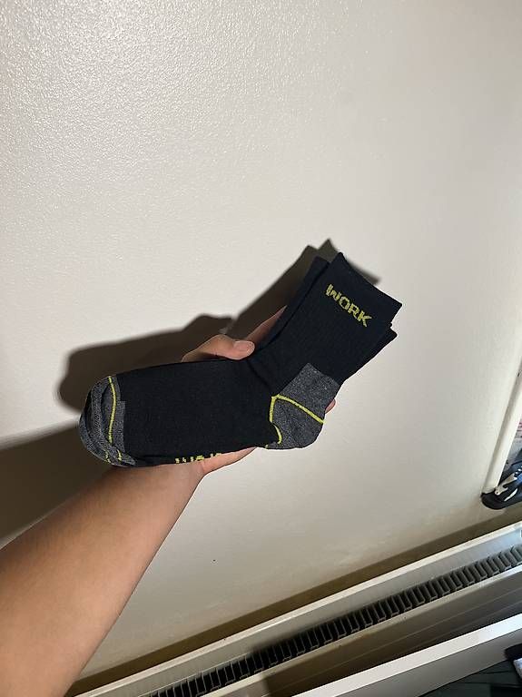 Calze: 30 paires de chaussette 39-43 – Usato da Cheiry venduto da dam_pd2m