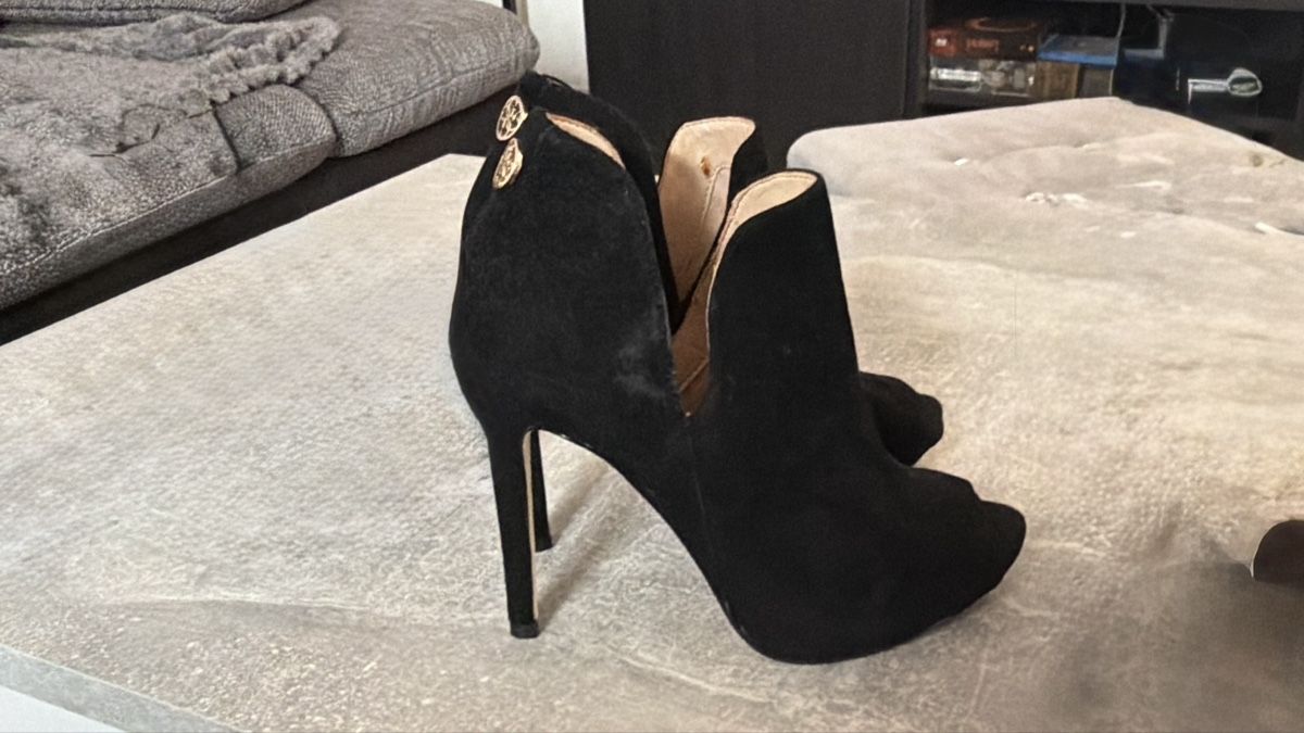 Damenschuhe: Stiefeletten schwarz Groesse 36 – Gebraucht aus Oberkirch LU von fis_b5gm