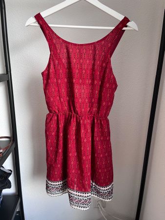 Kurzes Kleid