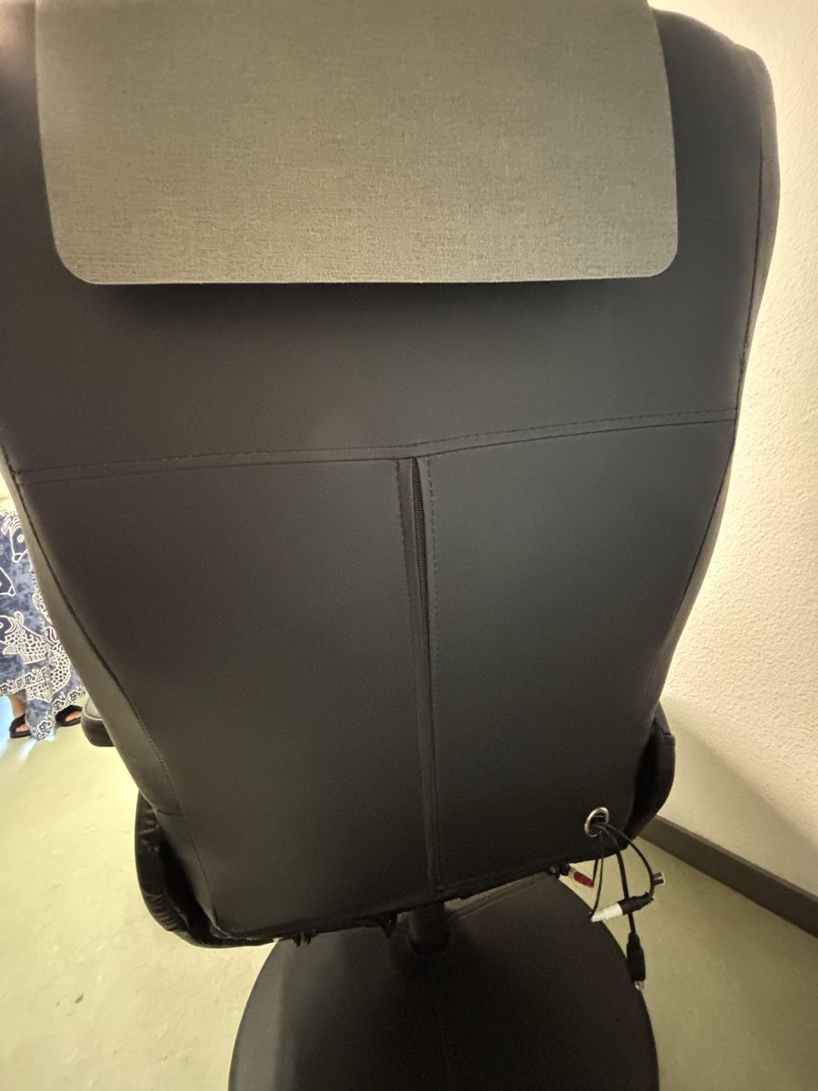 Conforama Poltrone: Relaxsessel mit Fusshocker schwarz – Usato da Otelfingen venduto da mar_j67x 2