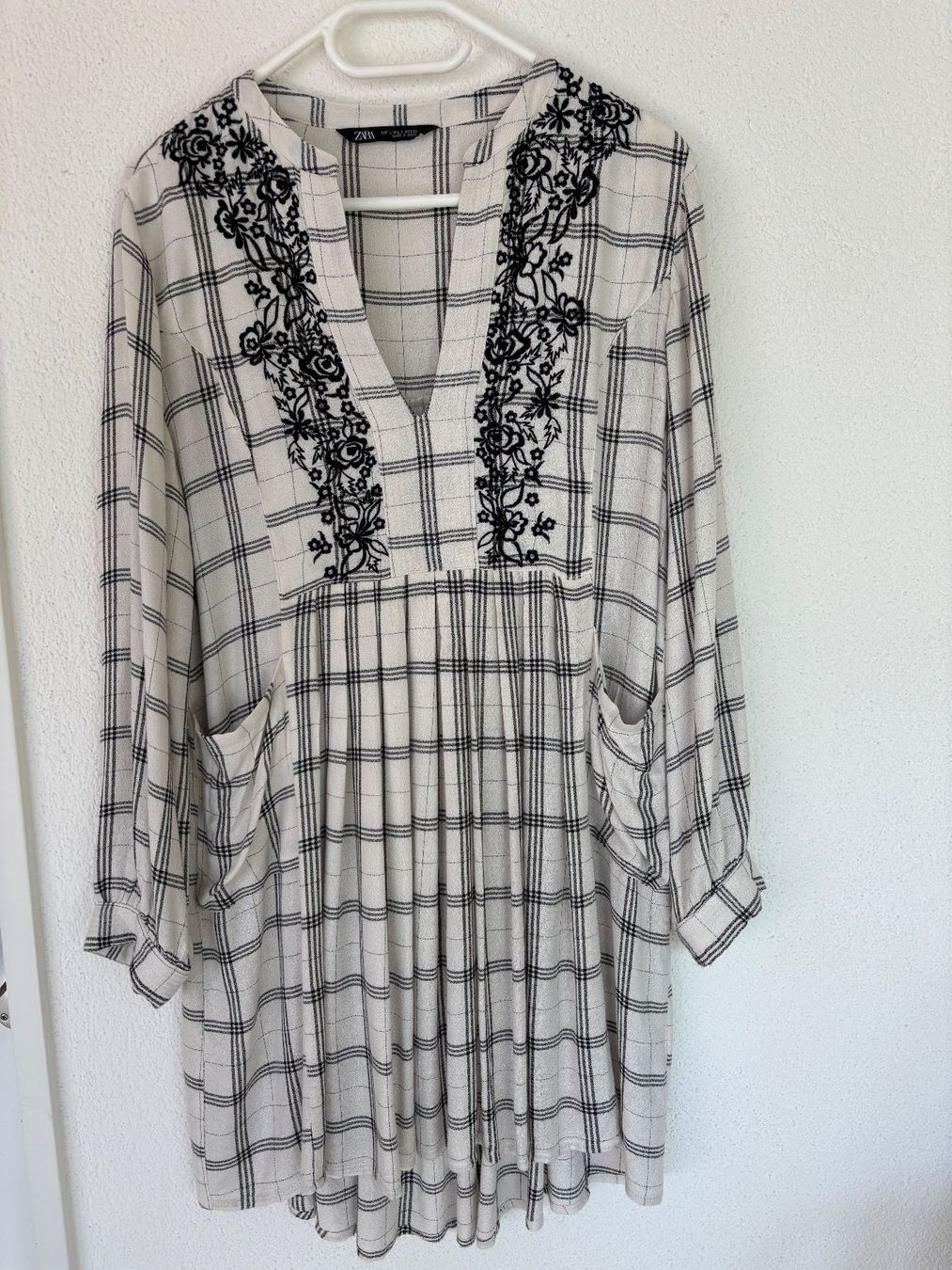 Zara Vestiti: Hübsches Kleid, 100 % Viskose – Usato da Dübendorf venduto da mon_p98h 1