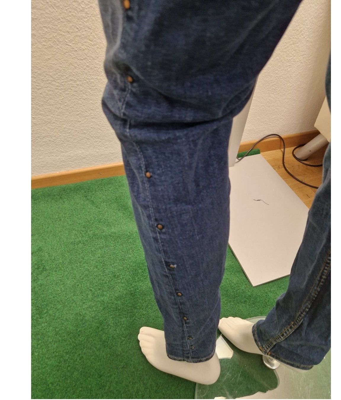 Jeans: Jeans mit nieten Gr 40 – Usato da Glattbrugg venduto da mas_75t2 3