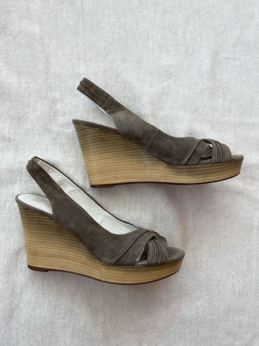 Navyboot Scarpe da donna: Sandales compensées NAVYBOOT, T 39, couleur taupe – Usato da Romont FR venduto da cat_j6ww 5