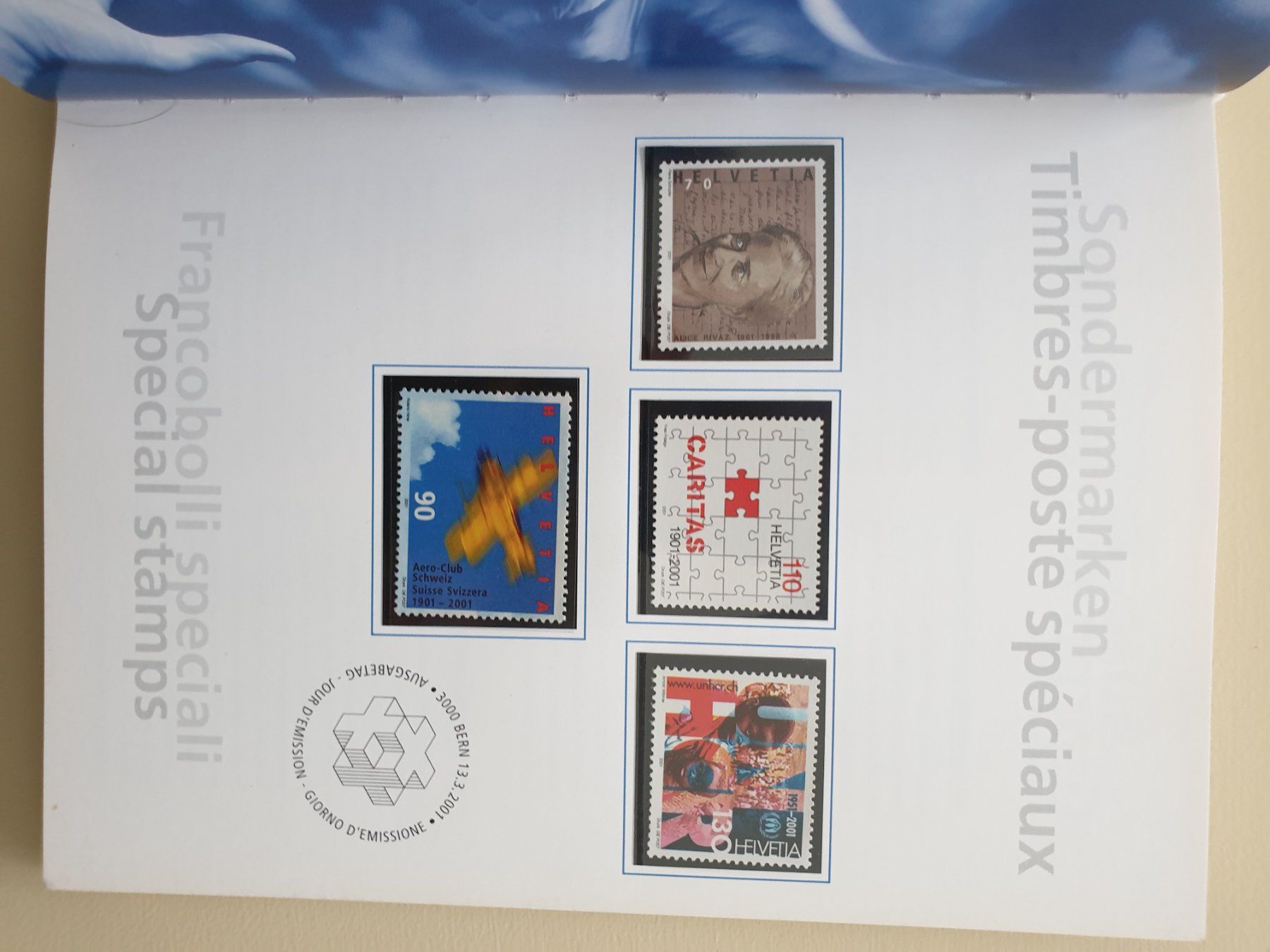 Tutti i francobolli: Jahresbuch CH Briefmarken 2001 postfrisch vollständig – Nuovo (secondo la descrizione) da Frauenfeld venduto da Kasico 3
