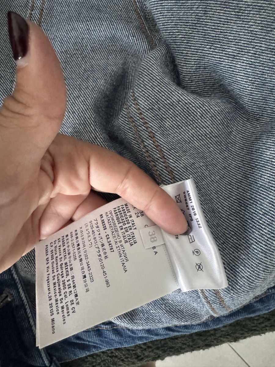 Miu Miu Giacche: MIU MIU giacca di jeans  – Nuovo (secondo la descrizione) da cadempino venduto da fio_cbt9 4