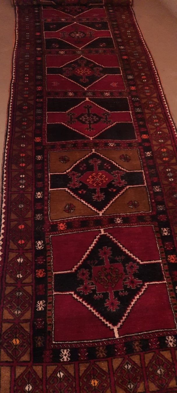 Tappeti: Vintage Teppich lang 4.50 × 1.10m – Usato da Uetendorf venduto da oinkioink88 1