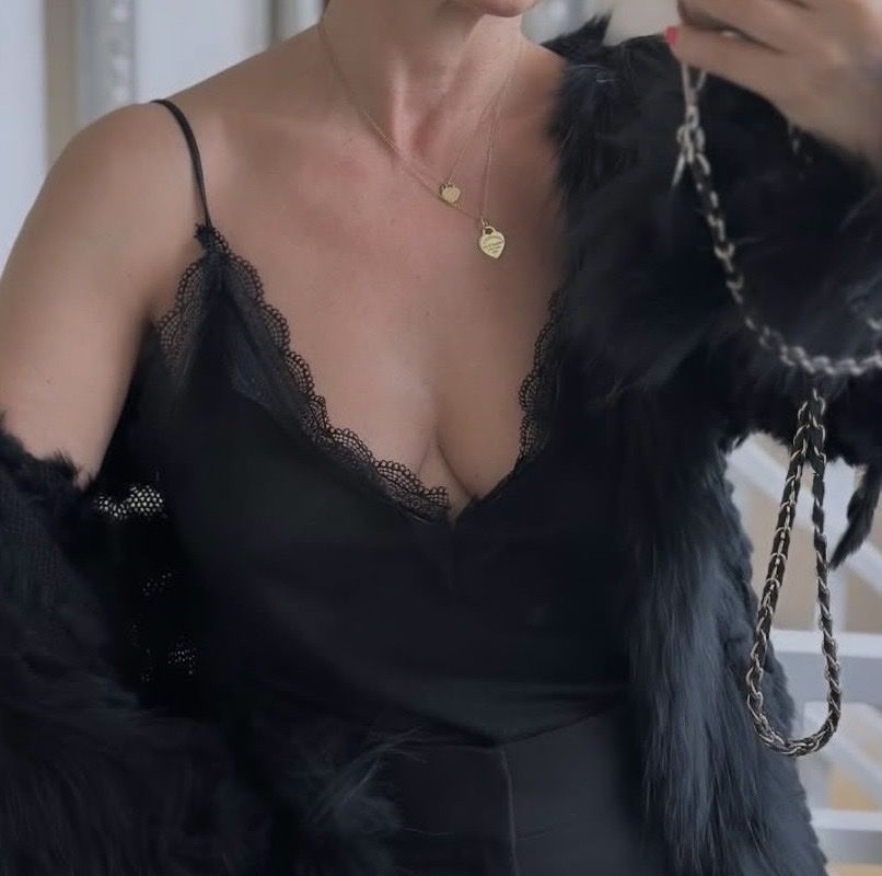 Zara Top: Schwarzes Top mit Spitze und Trägern Grösse S – Usato da Zürich venduto da zor_9n5z 3