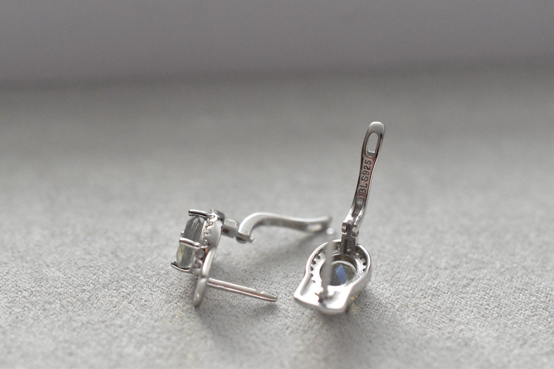Ohrringe & -stecker: Silber Ohrringe mit Labradorit, Silber , Neu – Neu und originalverpackt aus Laufen von flowerfan 6