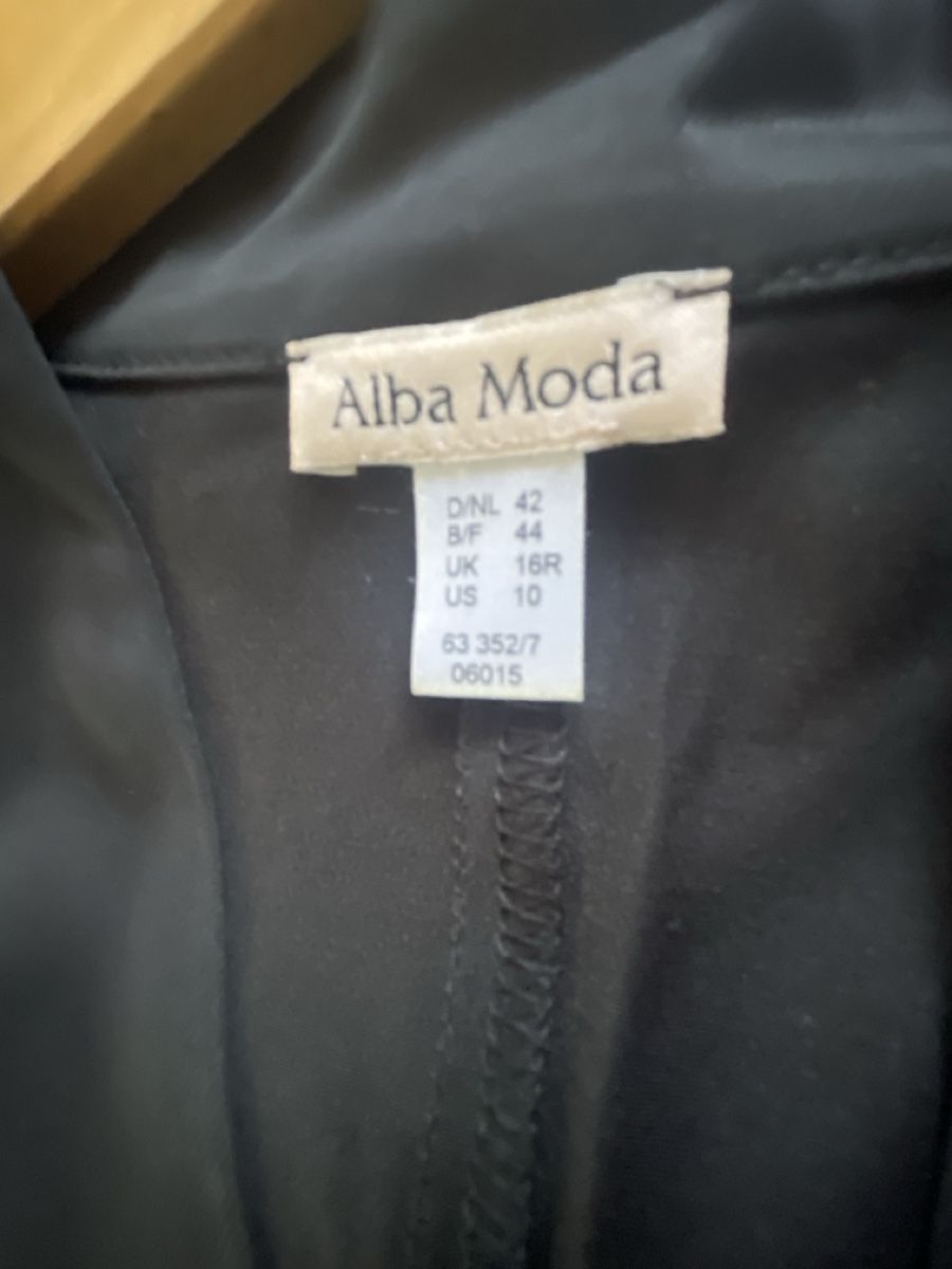 Alba Moda Robes: Kleid von Alba Moda Gr. 42  – D'occasion à Balsthal par Katzenfan99 3