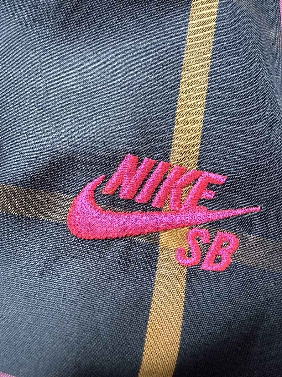 Nike Giacche: Nike SB Plaid Anorak Jacket Size M  – Usato da Eglisau venduto da ten_8s6q 2