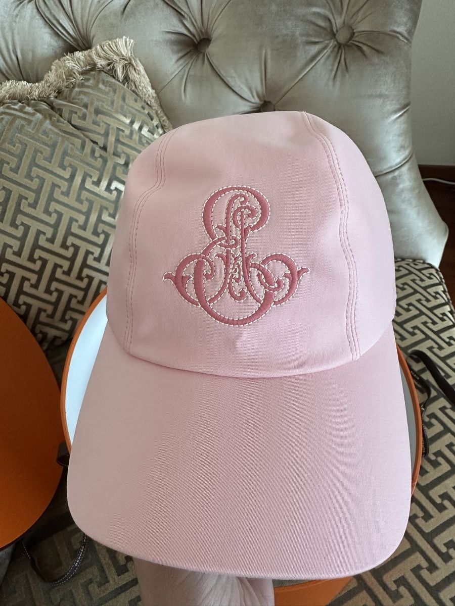 Hermès Copricapi, berretti & cappellini: Hermes cap pink 57 56 – Nuovo e nell'imballaggio originale da Kilchberg ZH venduto da cruella 1