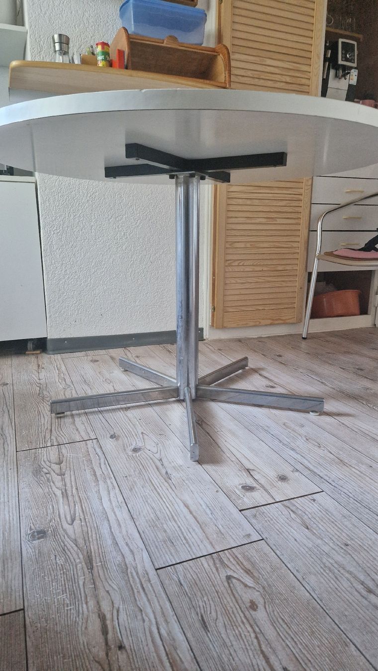 Tavoli: Esstisch rund weiss – Usato da Regensdorf venduto da ine_5yys 3