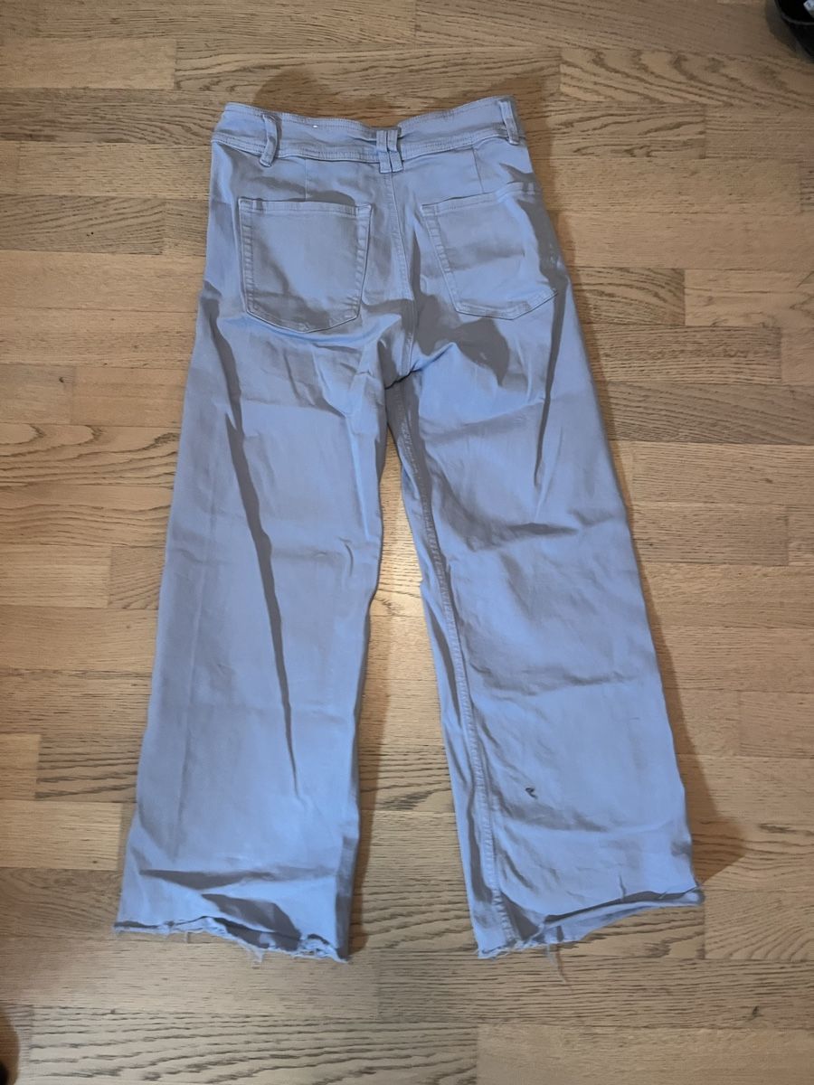 Stradivarius Jeans: Stradivarius Culottes, Size 38, Light Blue, Summer Style – Usato da Zürich venduto da ros_n8lm 2