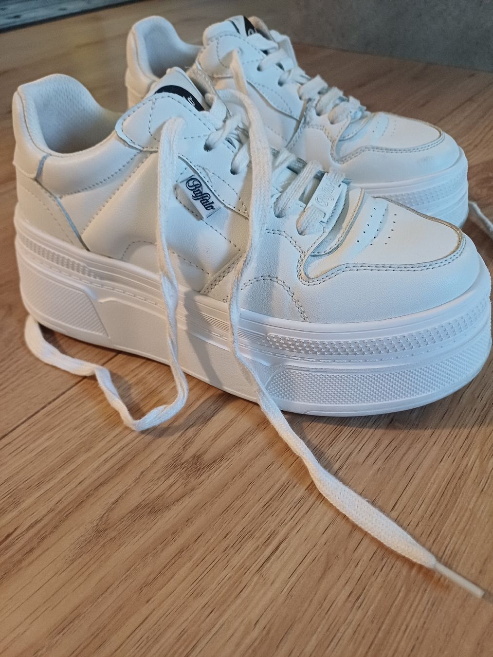 Buffalo Scarpe da donna: Buffalo 37 – Usato da La Punt Chamues-ch venduto da Aniram87 1