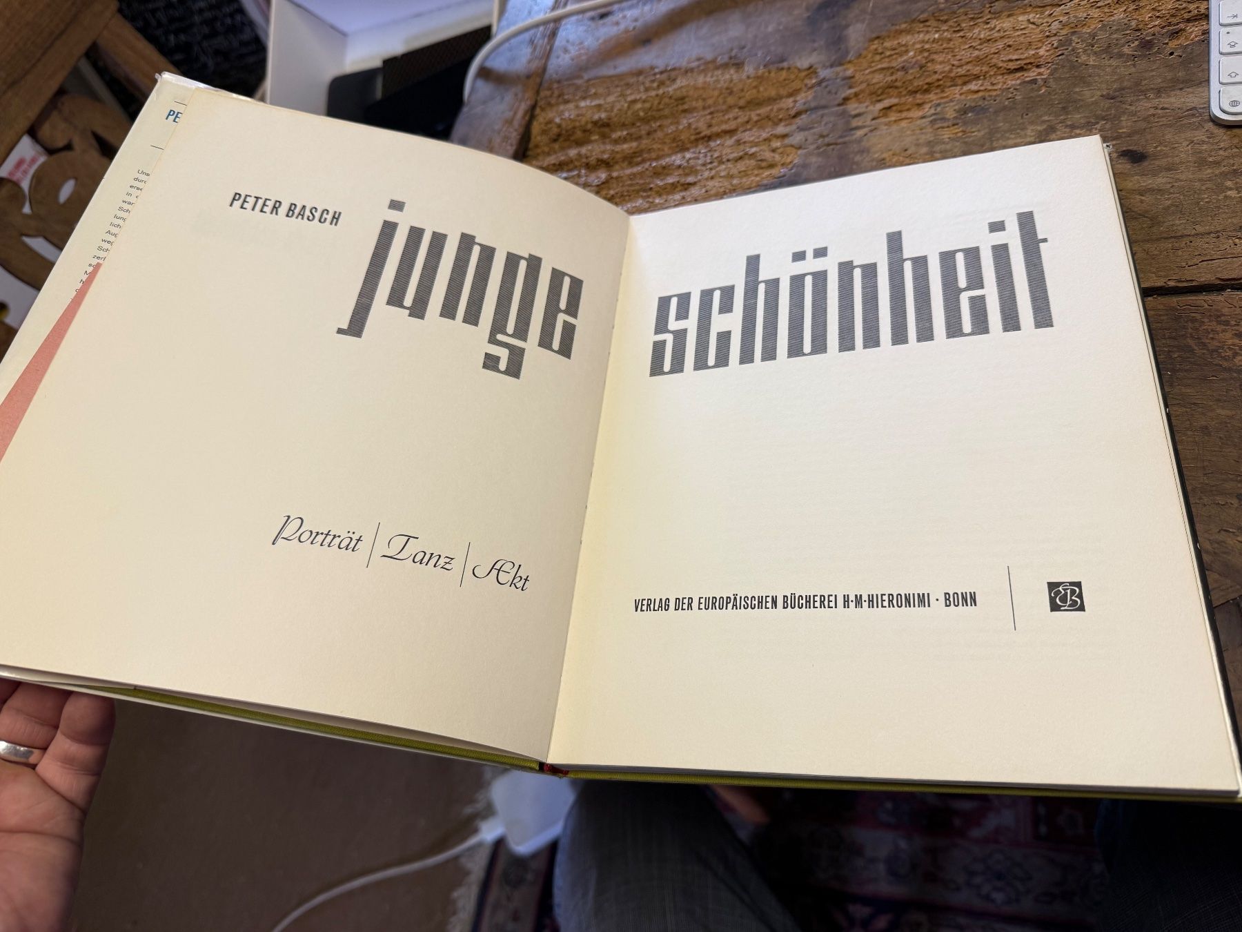 Livres: Peter Basch; Junge Schönheit – D'occasion à Bern par Jwpm66 1