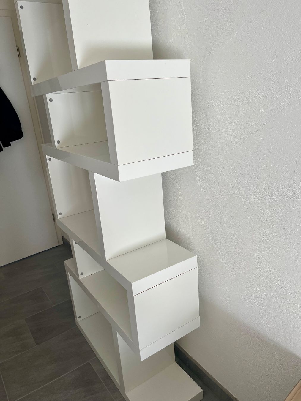 Regale: Gut erhaltenes Hochglanz Regal – Gebraucht aus Horgen von carmlan 1
