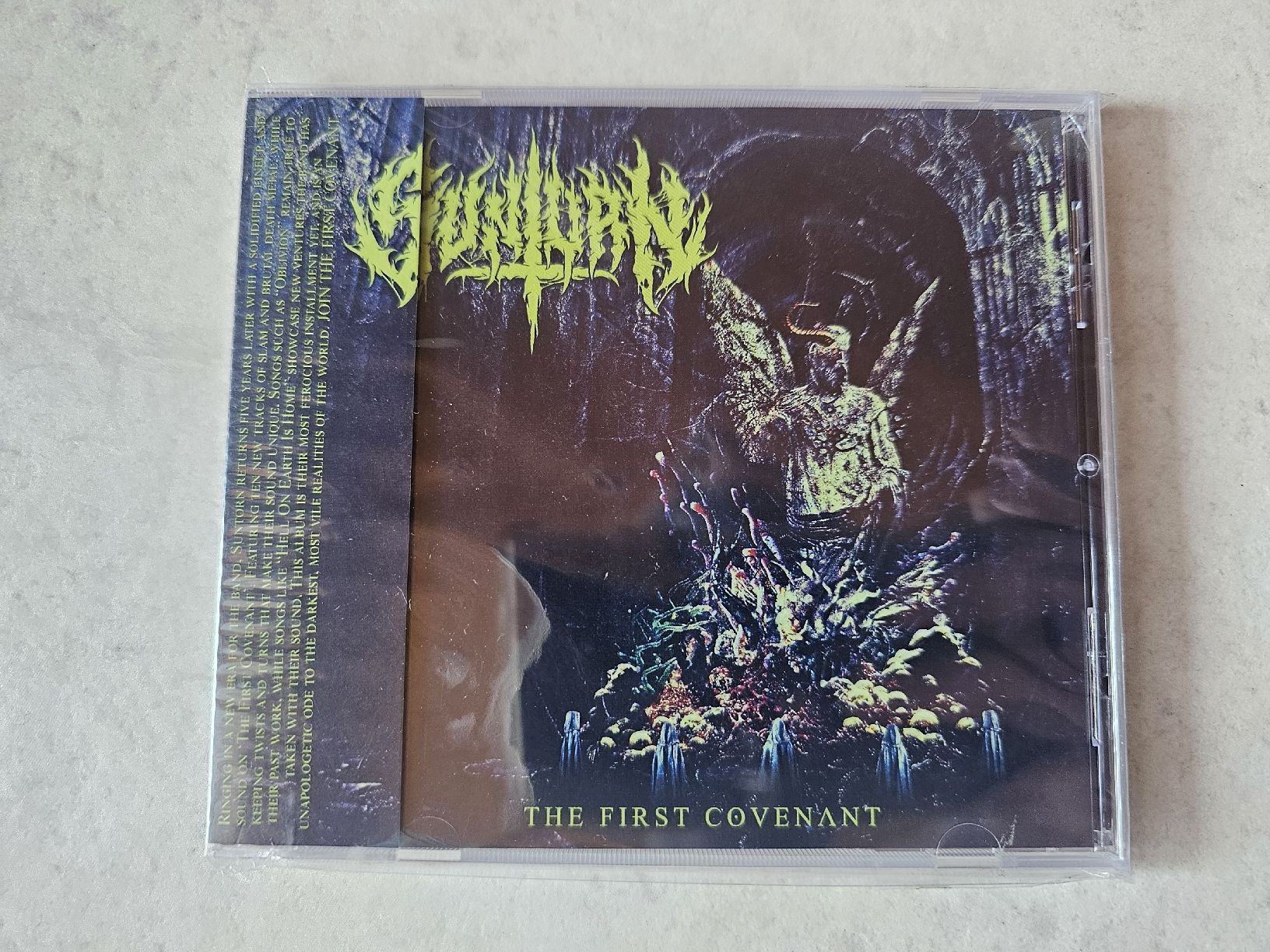 CD: Suntorn  -  The First Covenant / Fabrikneu – Nuovo e nell'imballaggio originale da Schneisingen venduto da backstore24