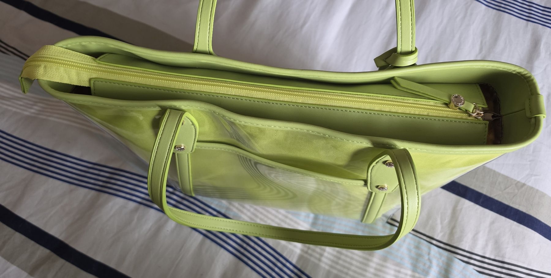 Borse da donna: Sac cabas CACHAREL vert clair 25 cm. × 44 cm. – Nuovo e nell'imballaggio originale da HENNIEZ venduto da mjm_vp6n 3