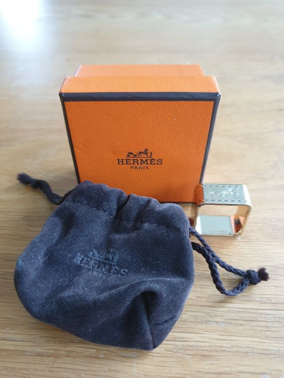 Anneau De Foulard Vintage Doré à Motifs - Accessoire Rétro Chic