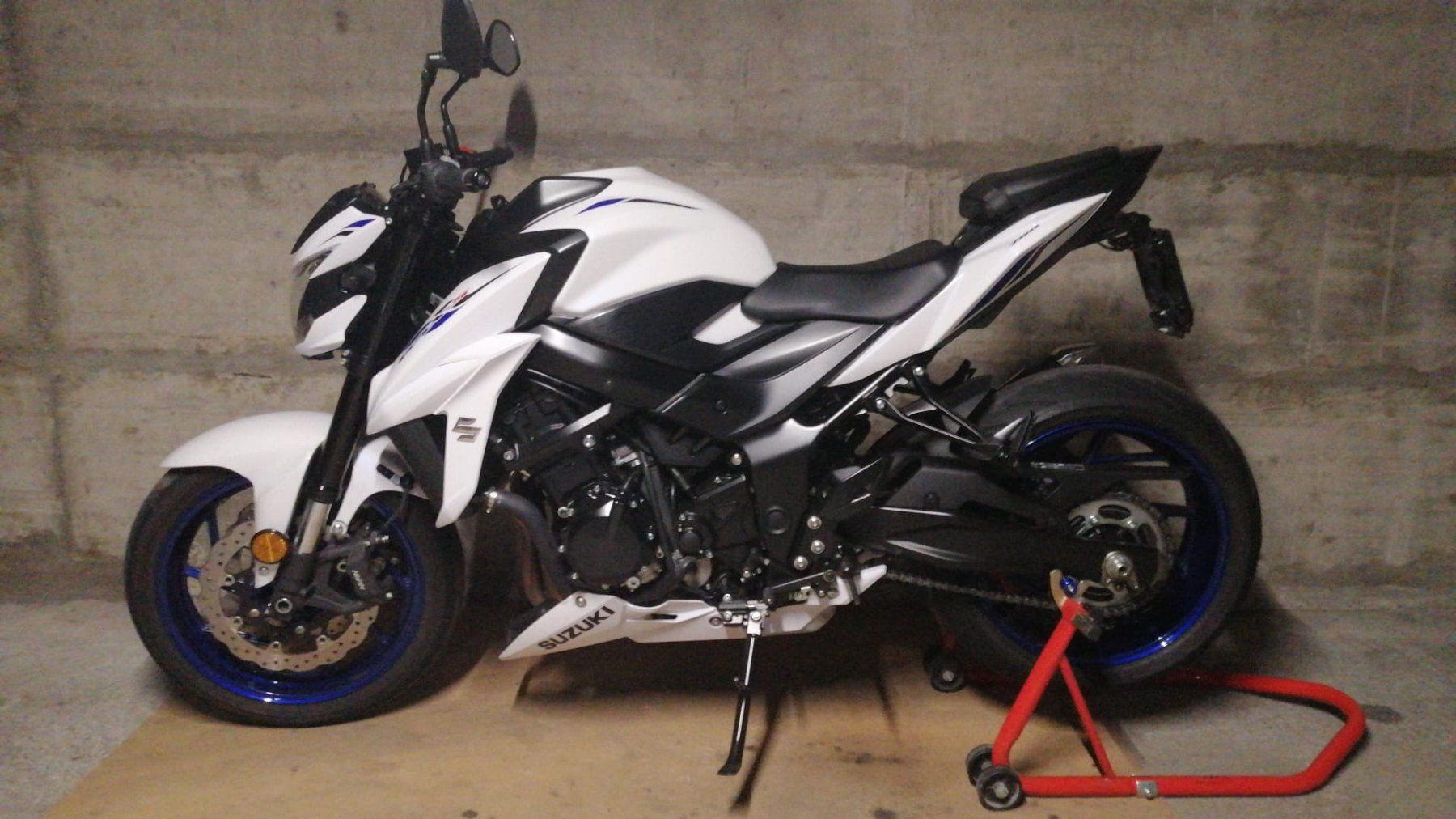 Suzuki Strada: Suzuki GSX-S 750 ABS 2020 – Usato da Genève venduto da tremmetri
