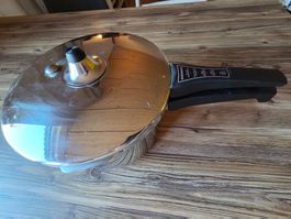 Autocuiseur DUROMATIC 5L bon état