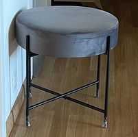 Pouf gris métal
