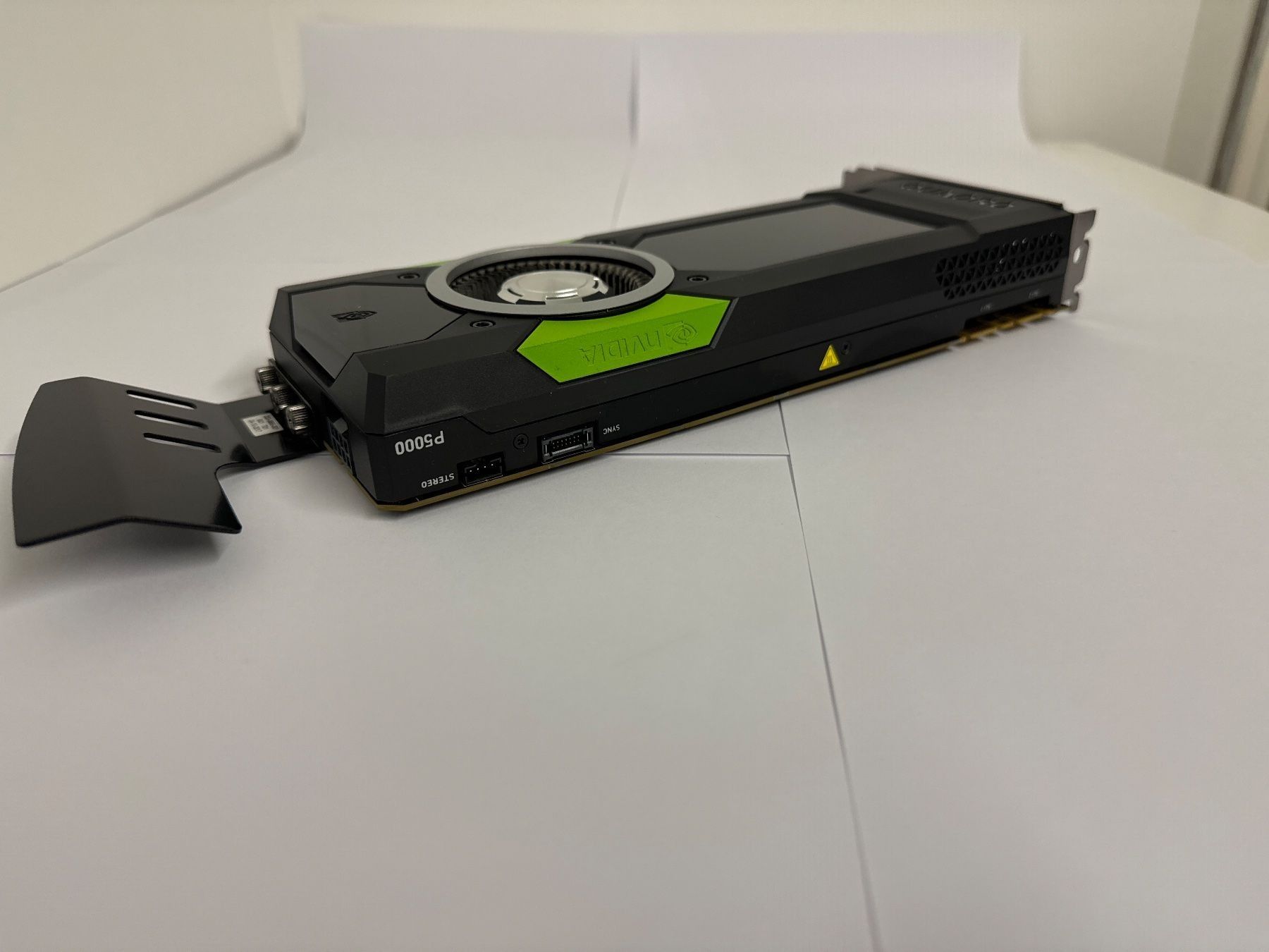 Nvidia Grafikkarten: Nvidia Quadro P5000 – Gebraucht aus Volketswil von fis_shx9