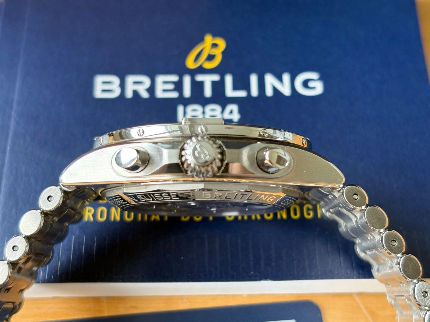 Breitling Orologi: BREITLING Chronomat B01 42 Panda Dial Fullset – Usato da Birsfelden venduto da Mynos 7