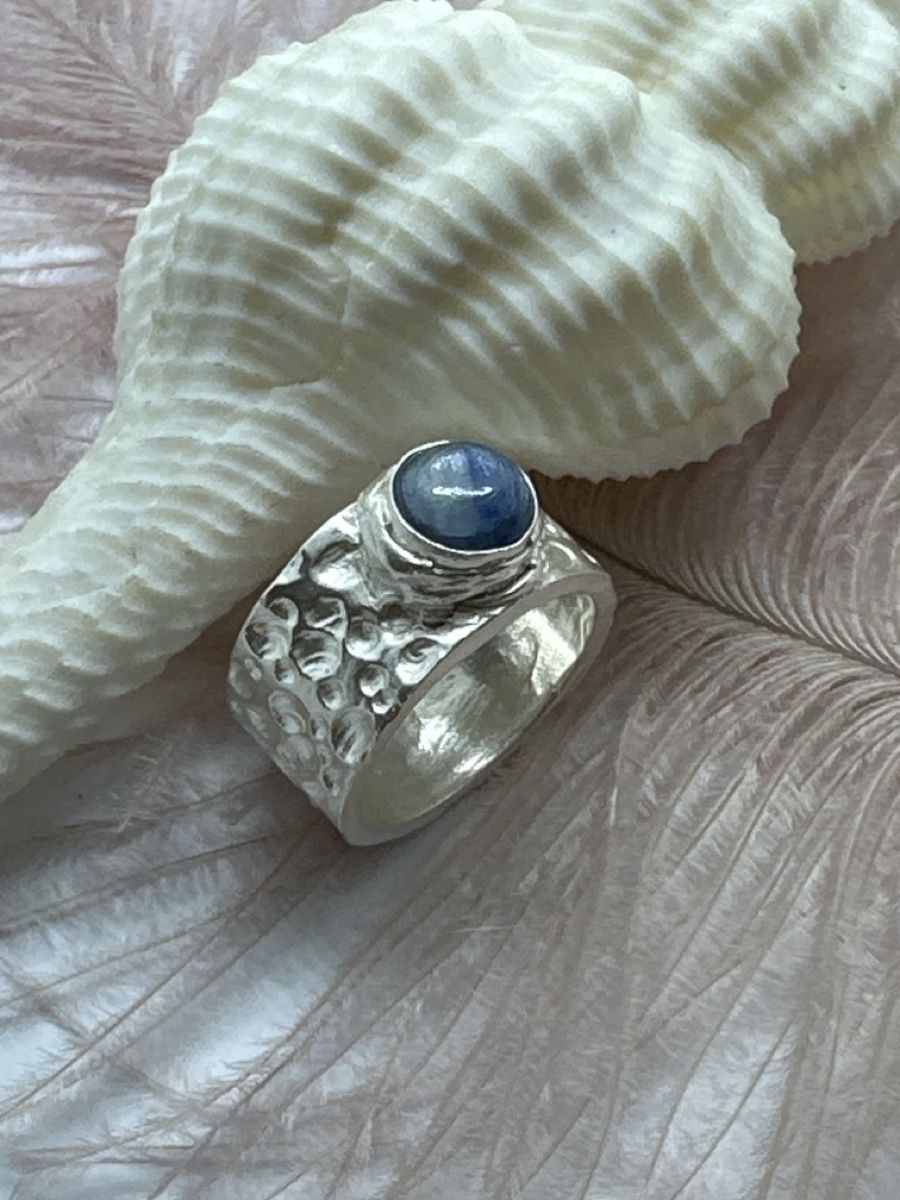 Anelli: Ring 999 Handmade mit Kyanit – Nuovo e nell'imballaggio originale da Niederglatt ZH venduto da Silberschmuck-design 1