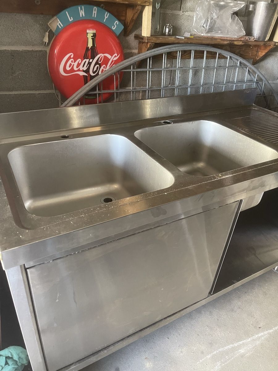 Spülbecken & Waschbecken: lavabo professionnel – Gebraucht aus Romont FR von lua_k8pr 3
