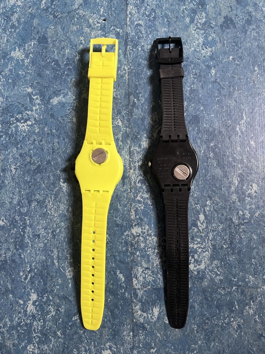 Swatch Montres: Swatch Uhren gelb schwarz gebraucht – D'occasion à Grenchen par Shyla1611 1