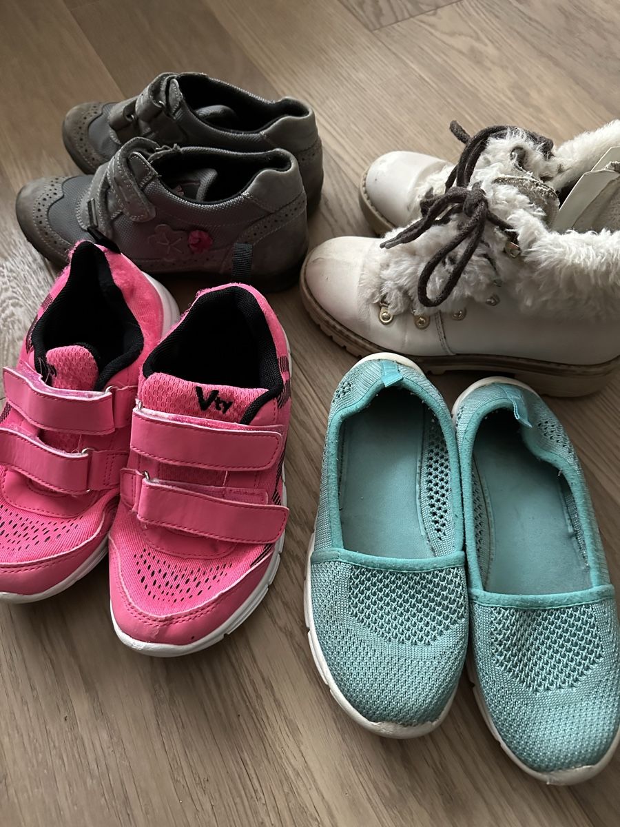 Chaussures filles: Mädchenschuhe Gr. 31 Set – D'occasion à Zürich par Schoekin