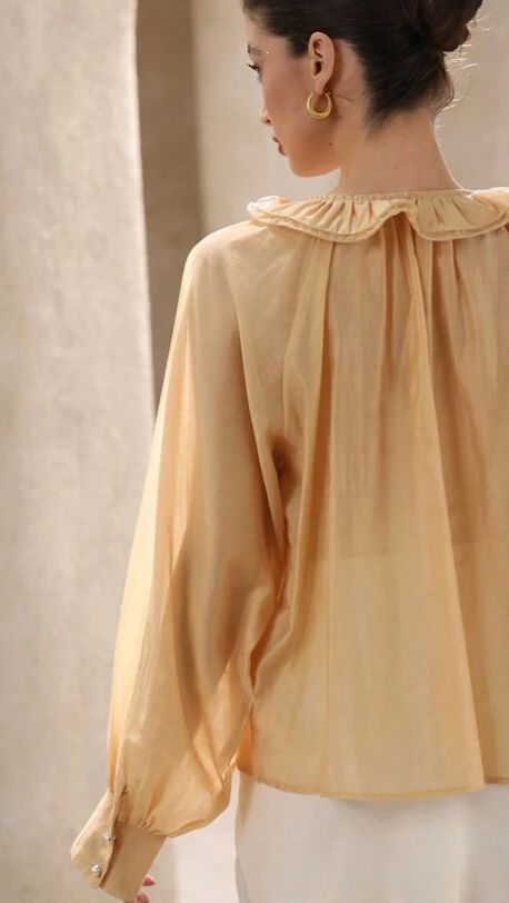 Camicette: Sommerliche Carmenbluse Grösse M goldfarben – Nuovo (secondo la descrizione) da Bühler venduto da Princess2016 1