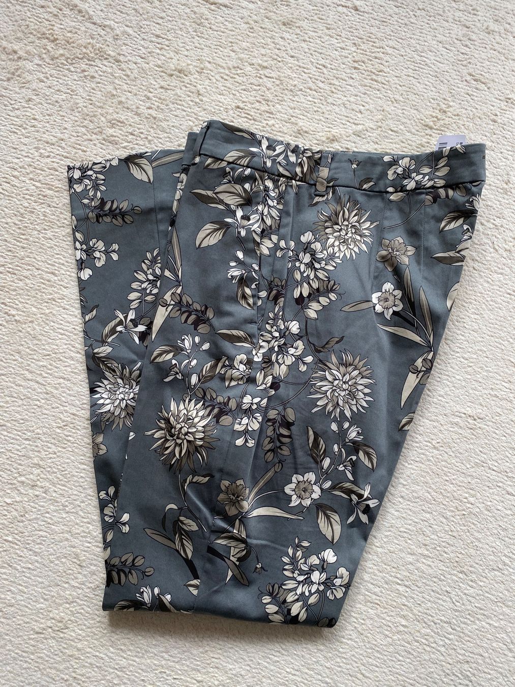 Max Mara Pantaloni: Max Mara Hose Gr. 38 Neuwertig – Nuovo (secondo la descrizione) da Zürich venduto da ves_w6wl