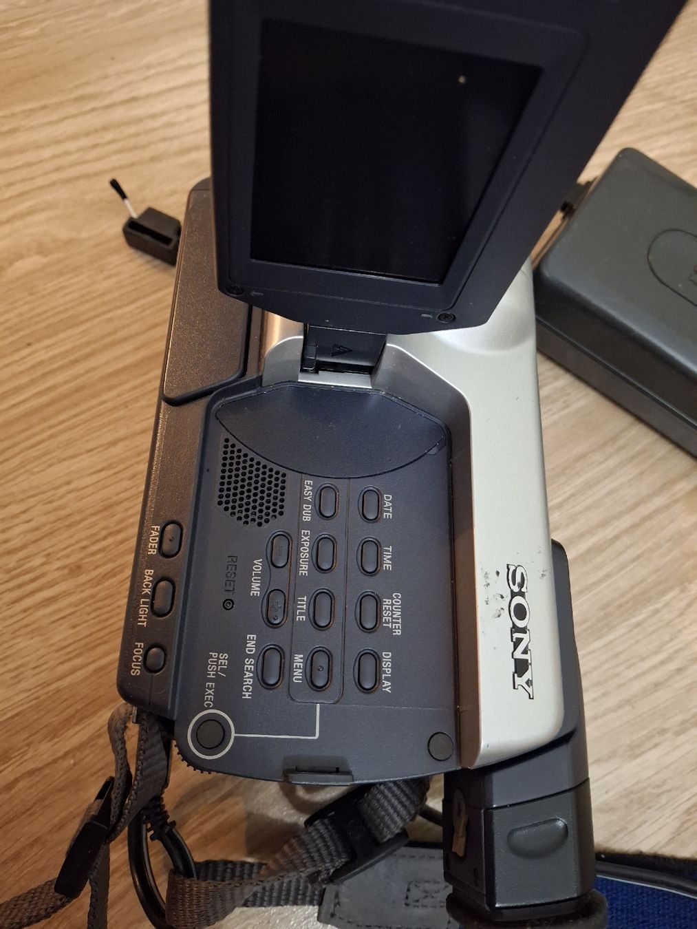 Sony Caméscopes: Sony caméra digital 8 – D'occasion à Thônex par georgeslepoulet 3