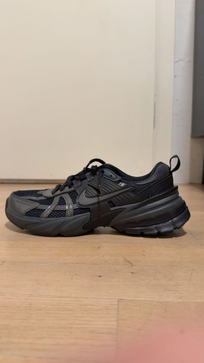 Nike Scarpe da uomo: Nike V2K Run Black – Nuovo (secondo la descrizione) da Aubonne venduto da sad_8mlz