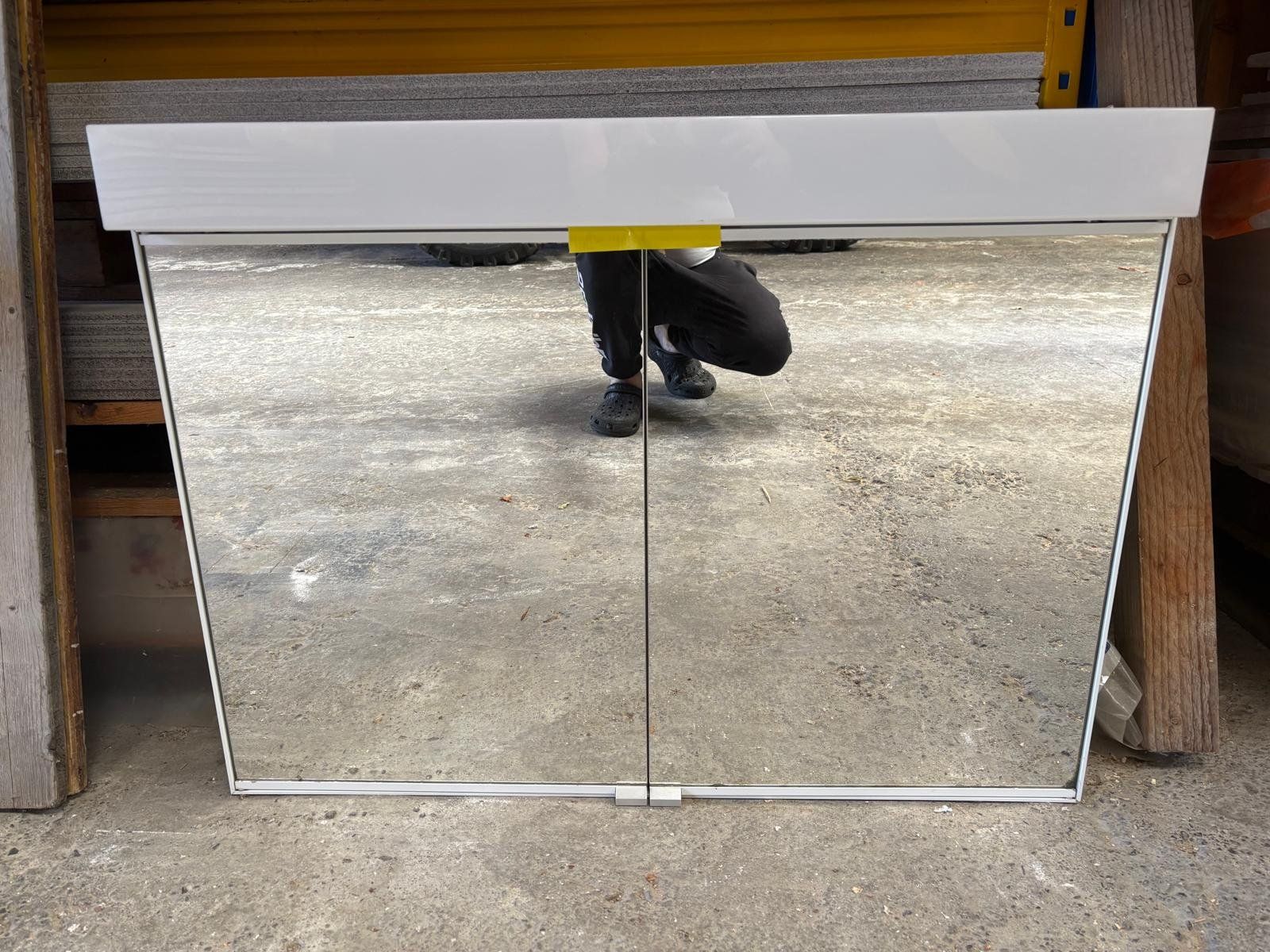 Spiegelschränke: Spiegelschrank – Gebraucht aus Bilten von holzwurm73