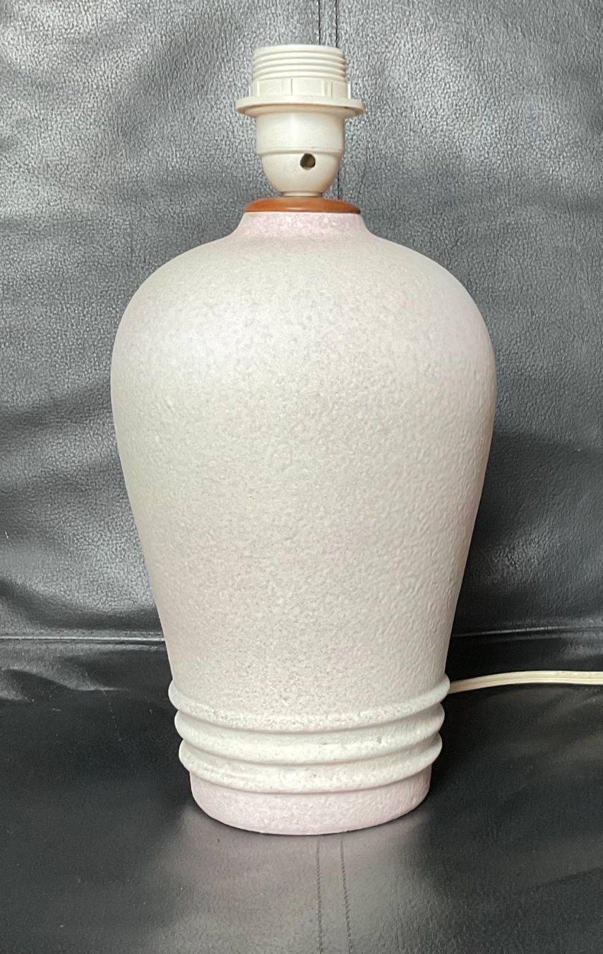 Lampade: Lampe de table vintage en céramique blanc mat – Usato da Plan-les-Ouates venduto da gab_cgf6