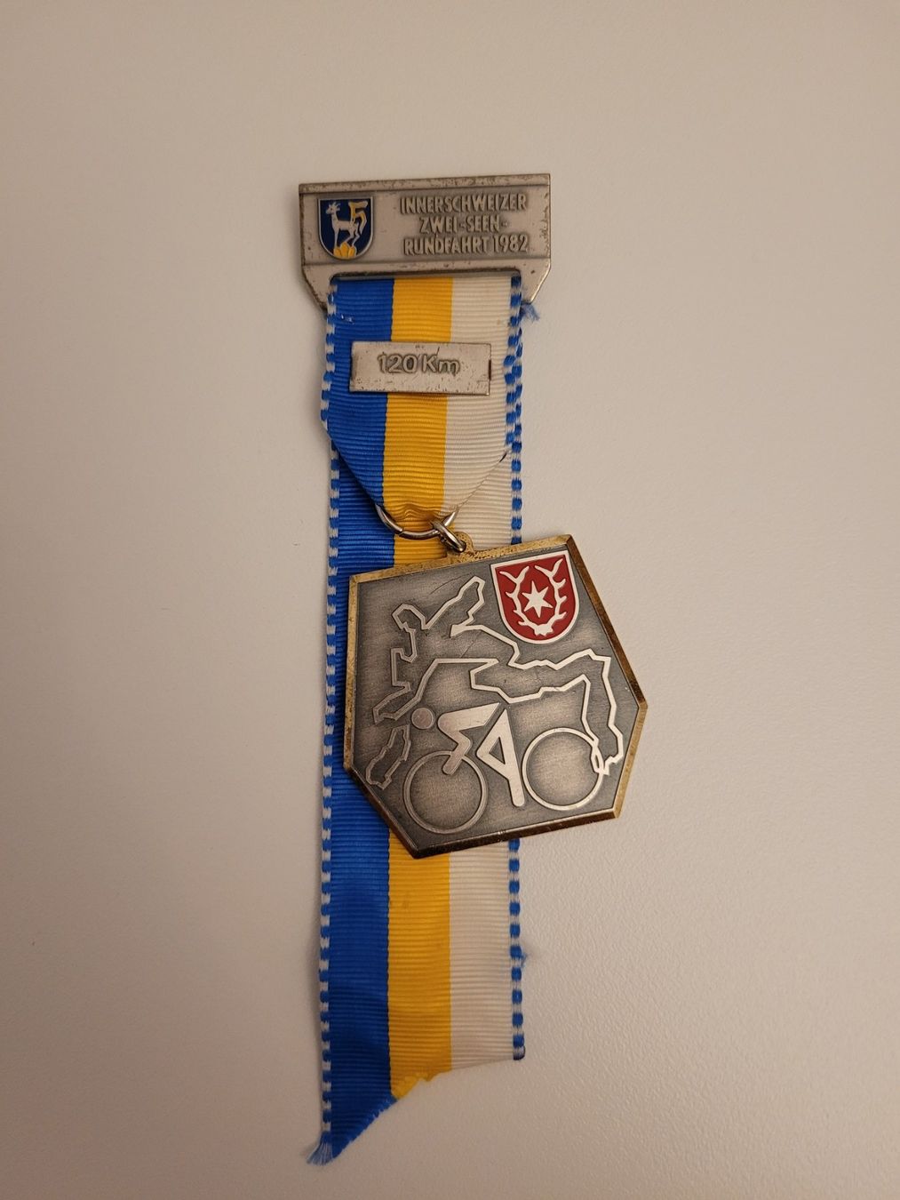 Medaglie: Innerschweizer Zwei-Seen-Rundfahrt 1982 120km – Usato da Inwil venduto da Flower2325
