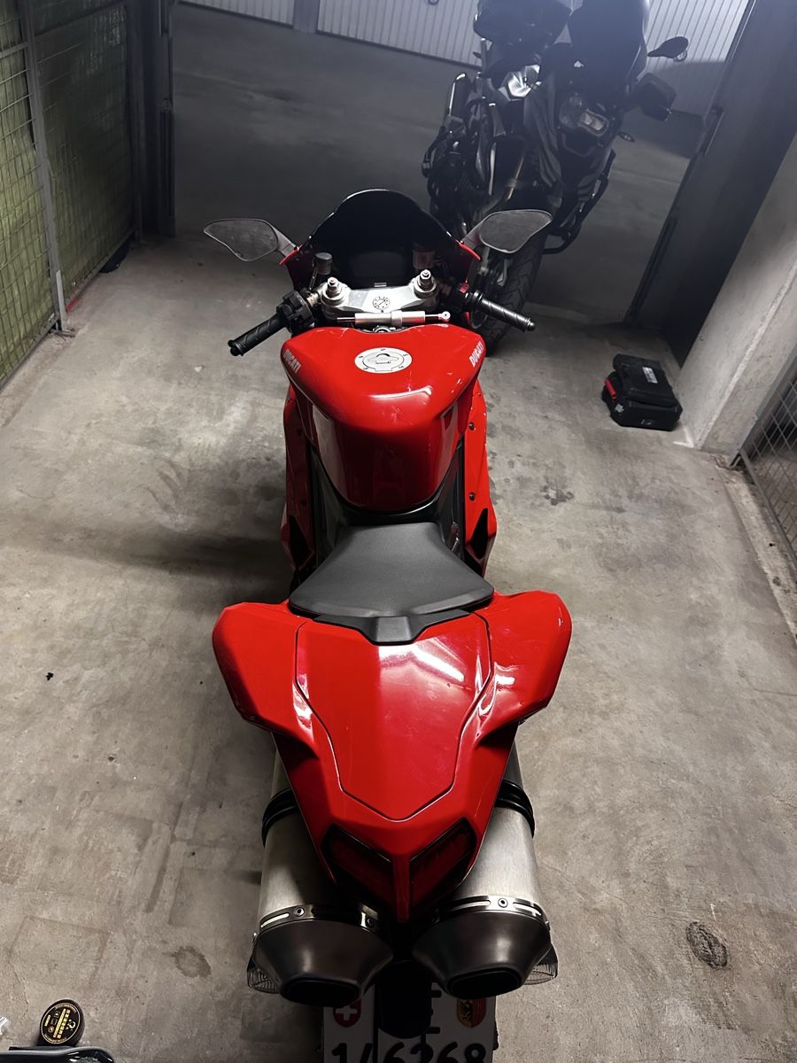 Ducati Strada: Ducati 1198 – Usato da Versoix venduto da ukt_vp7v 2