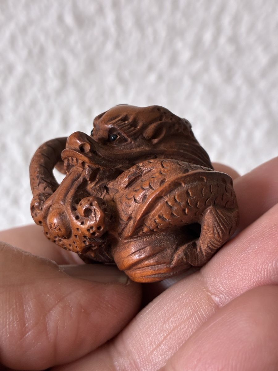 Statuette: Japon netsuke objet traditionnel en bois de buis – Usato da St-Aubin-Sauges venduto da asianart 2