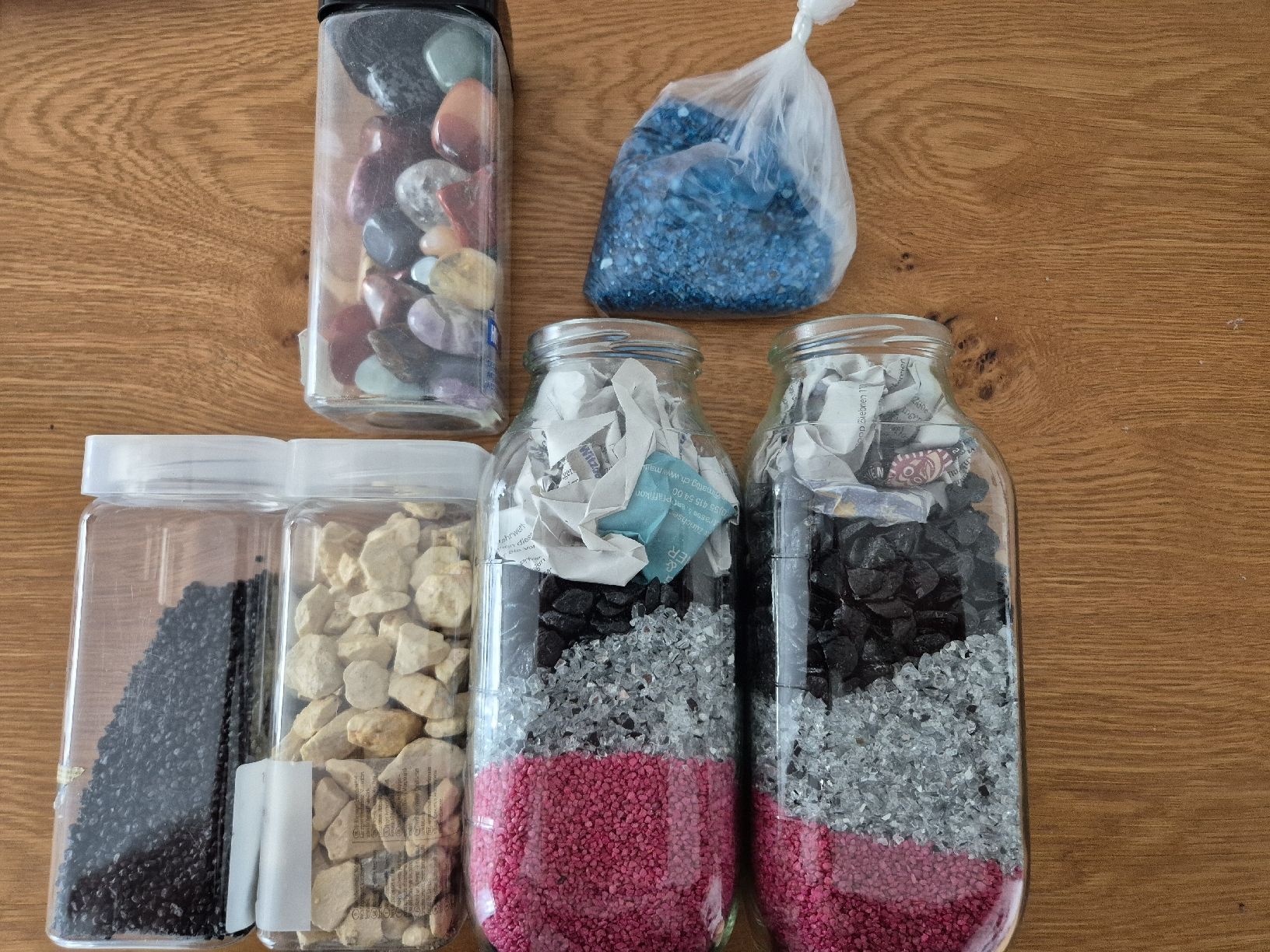 Tutte le decorazioni: Dekosteine, Aquariumkies, Basteln, DIY, div. Farben – Usato da Tuggen venduto da Santasbag