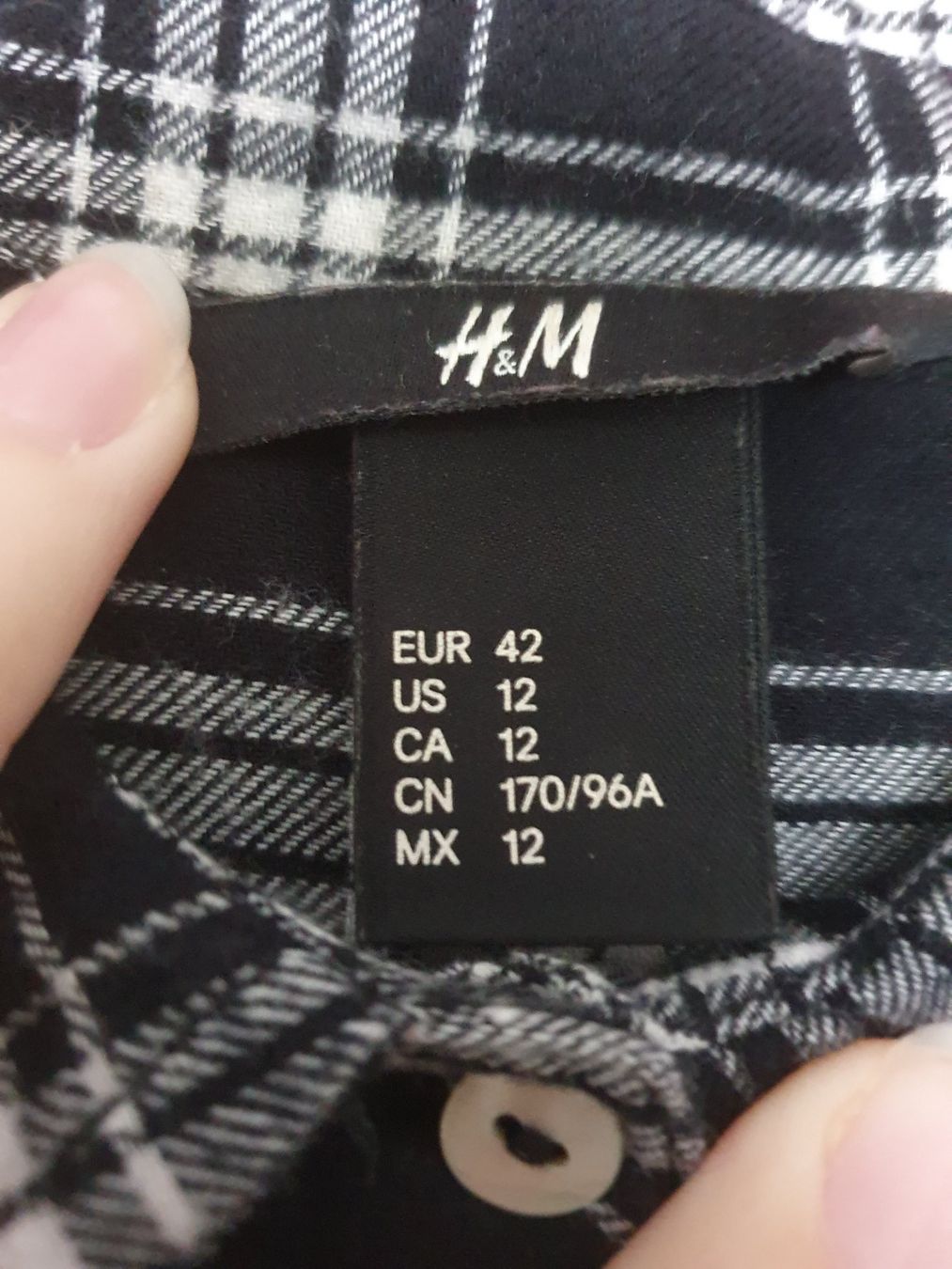 H&M Blusen: schwarz-weiss kariertes Hemd – Neu (gemäss Beschreibung) aus Kloten von Jomali 2