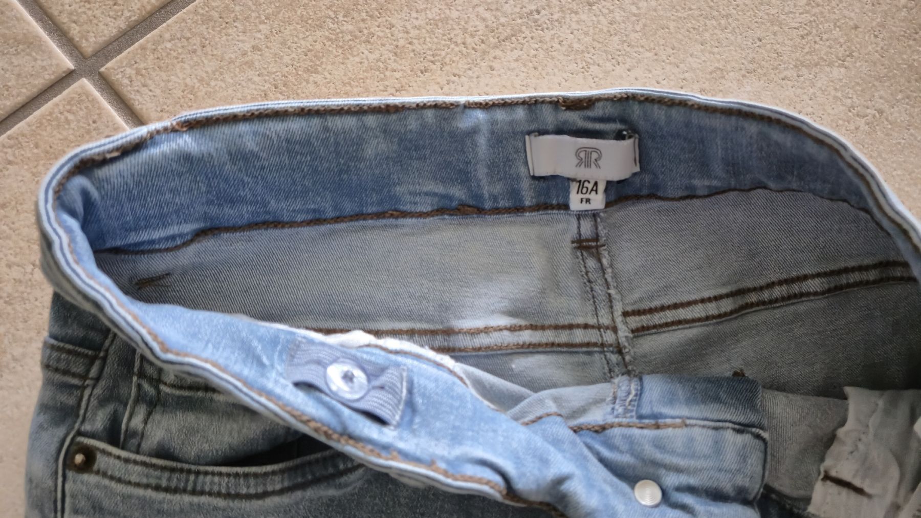 La Redoute Hosen: Short Jeans La Redoute, 16 ans, taille réglable – Gebraucht aus Bussigny von Carugas 3